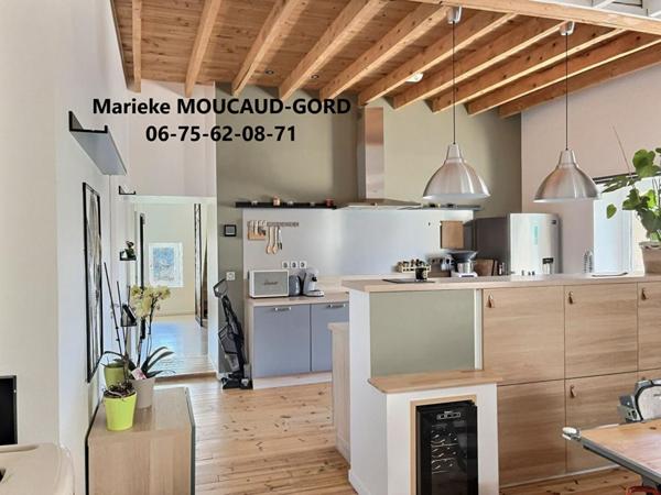 Beauzac 43590 magnifique ferme pierre rénovée 207m² 4 chambres terrain 780m²