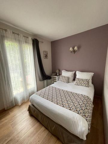 Secteur Avignon, Le Pontet (84) - Murs d'hôtel 30 chambres