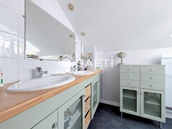Belle maison de caractère rénovée – 145 m² – 4 chambres – Terrain 566 m²