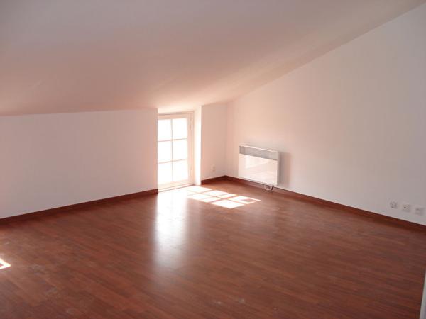 Appartement FONTENAY LE COMTE - 3 pièce(s) 64 m²