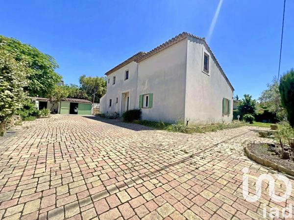 Maison traditionnelle 5 pièces de 193 m² à Istres (13800)