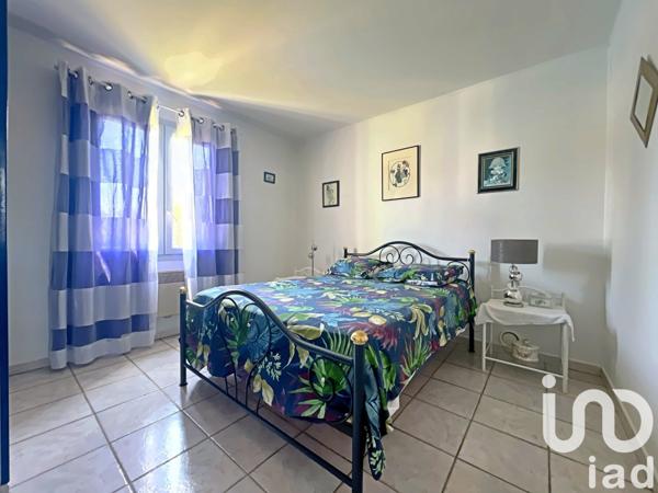 Maison traditionnelle 5 pièces de 193 m² à Istres (13800)