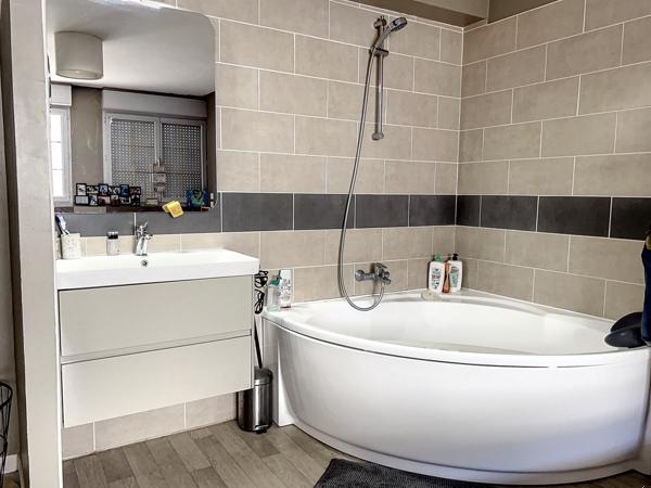 Grande maison de 302m2 le mans quartier SUD