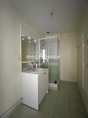 Appartement à FOUGERES, 35300 - 3 pièces 53m²