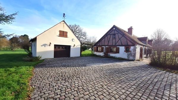 Propriété 170m²: hab principal 151m² + Gite 19m² + dép 138m² / 6841m²