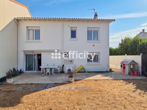 Maison
         6 pièces
        - 127 m² Bien prestige 528 000 € *