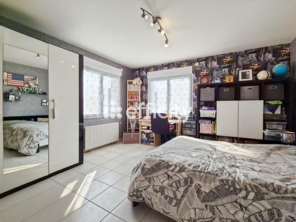 Maison
         6 pièces
        - 127 m² Bien prestige 528 000 € *