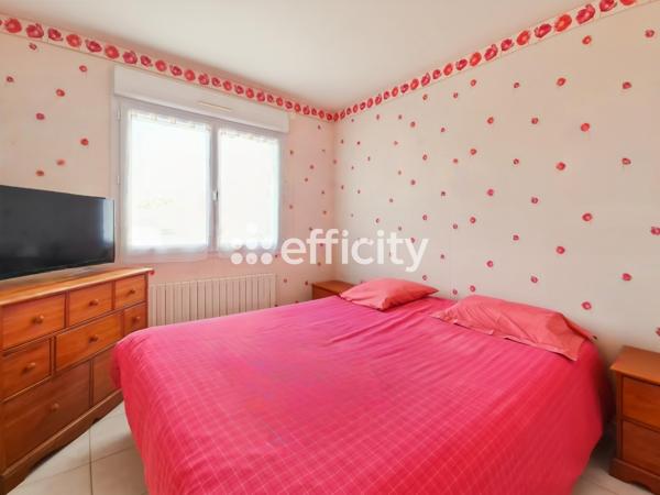 Maison
         6 pièces
        - 127 m² Bien prestige 528 000 € *