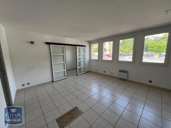 Appartement à louer 1 pièce 44m² Albertville (73200)