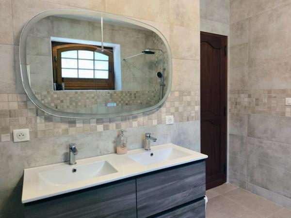 Maison de caractère 262m2 sur 4 ha avec étangs privés à THIVIERS (24) 717 000€ FAI