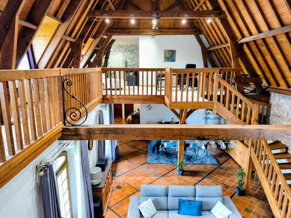 Maison de caractère 262m2 sur 4 ha avec étangs privés à THIVIERS (24) 717 000€ FAI
