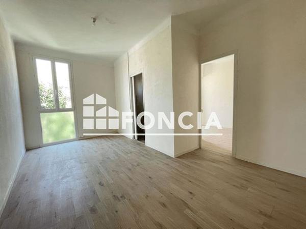 Location Studio 30.84 m² - 134 BOULEVARD MARECHAL JOFFRE Toulon Cedex 83000