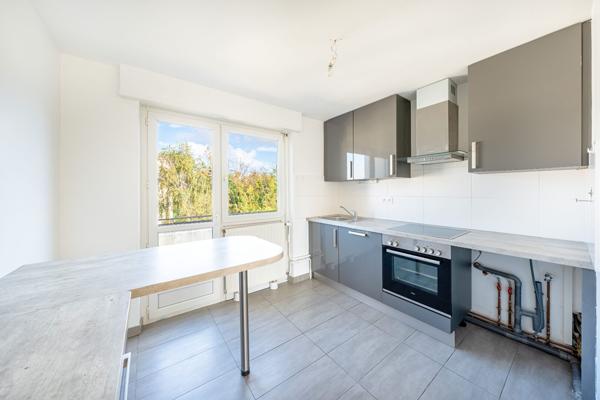 VENTE : appartement F4 (83 m²) à BRUNSTATT