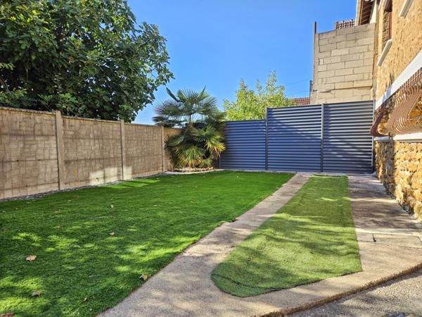 Brunoy (91800) Meulière sur sous-sol total avec jardin !