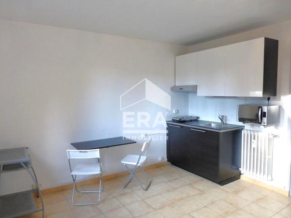 A louer Aix En Provence secteur Sud - Appartement type studio 21m² avec Parking fermé