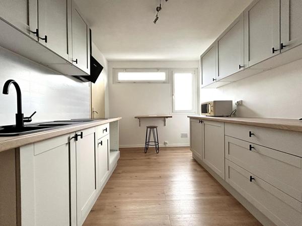 A VENDRE : T3 à LILLE • • 232 000 € FAI • Réf. 1763