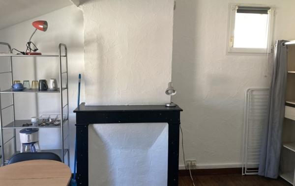 Vente Maison de ville Petite cour à rafraîchir Beziers   