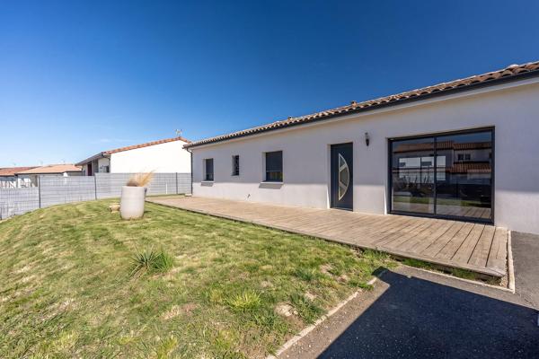 Maison T5 récente, terrain clos – Fronton