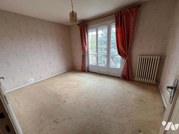 A vendre à ITEUIL (86240), Un pavillon de 82m² sur sous-sol complet, au sein d'un terrain de 585m²