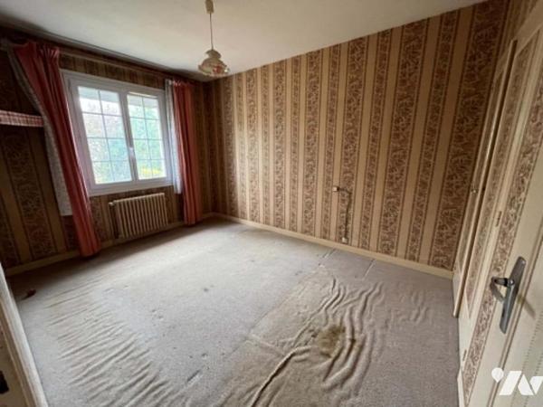 A vendre à ITEUIL (86240), Un pavillon de 82m² sur sous-sol complet, au sein d'un terrain de 585m²
