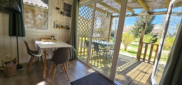 Terrain constructible 1 200m2 avec 2 gîtes