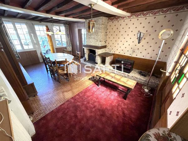 Maison de bourg avec beau potentiel, proche Lisieux