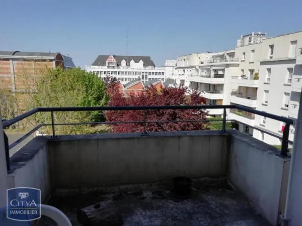 Appartement à louer 2 pièces 45.18m² Tours (37000)