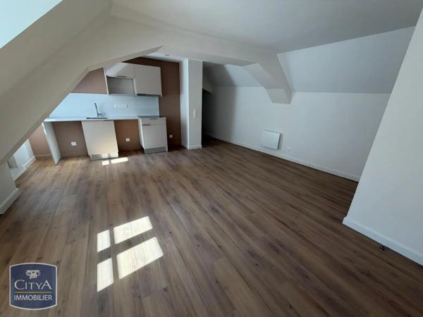 Appartement à louer 3 pièces 61.3m² Vichy (03200)