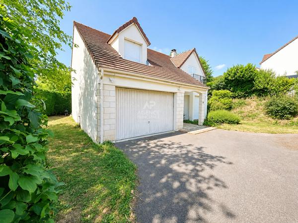 Maison Triel Sur Seine 6 pièce(s) 135 m2 537 000 € **  - Référence  1803