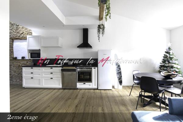 SOUS OFFRE ---- Maison de village avec jardinet-terrasse et garage à Puget Ville, 3 chambres, 147 m2 aménagés dont 130m2 habitables