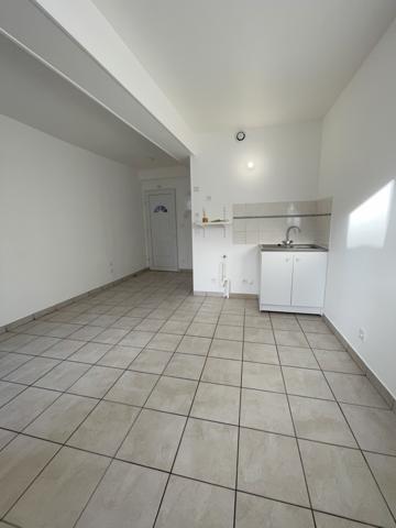 La Ferté-Gaucher (77320) Appartement STUDIO plein Centre-ville LA FERTE GAUCHER