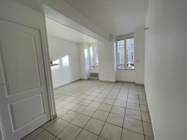 La Ferté-Gaucher (77320) Appartement STUDIO plein Centre-ville LA FERTE GAUCHER