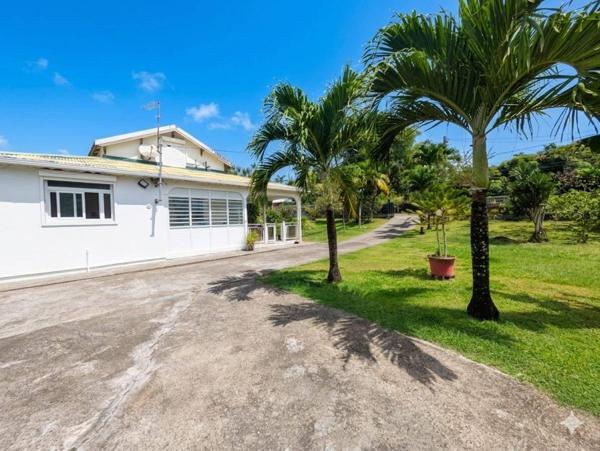 Maison 5 pièces à vendre à Capesterre-Belle-Eau – 113 m² avec grand terrain