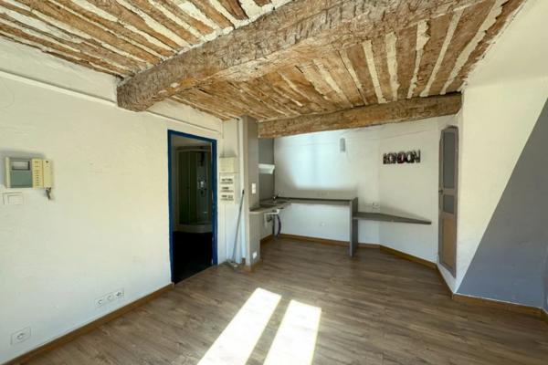 Vente                                                      Maison
                        
                     5 pièces                      110 m2                     à Apt