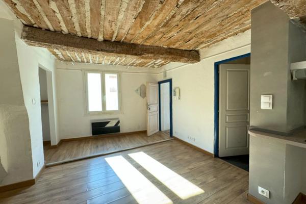 Vente                                                      Maison
                        
                     5 pièces                      110 m2                     à Apt