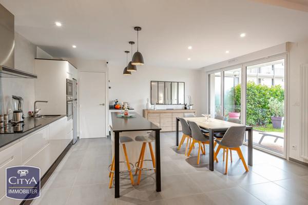 Appartement à vendre 1 pièce 89m² Tours (37100)