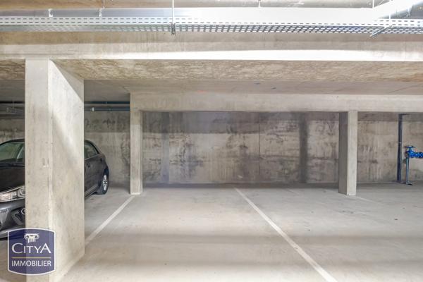 Appartement à vendre 1 pièce 89m² Tours (37100)