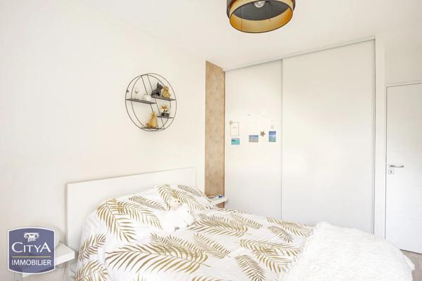 Appartement à vendre 1 pièce 89m² Tours (37100)