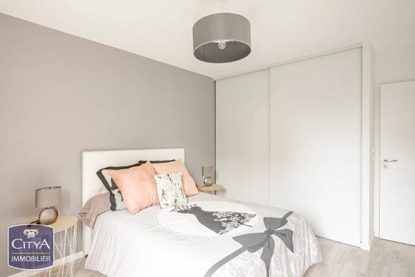 Appartement à vendre 1 pièce 89m² Tours (37100)