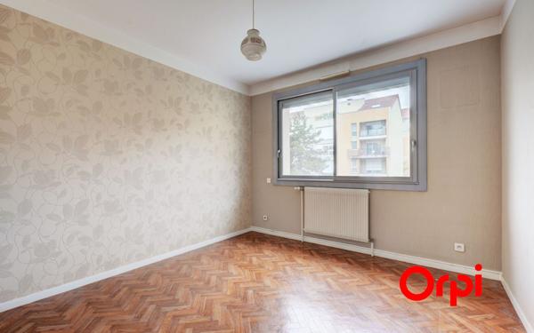 Appartement à vendre    3 pièces • 73,18 m2 Lyon 2