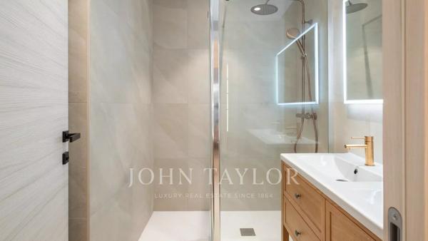 Cannes Croix-des-Gardes Superbe appartement rez-de-jardin