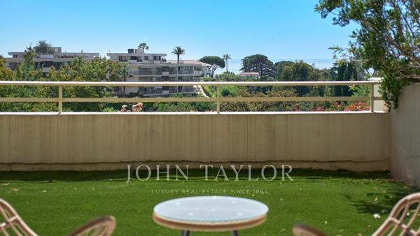 Cannes Croix-des-Gardes Superbe appartement rez-de-jardin
