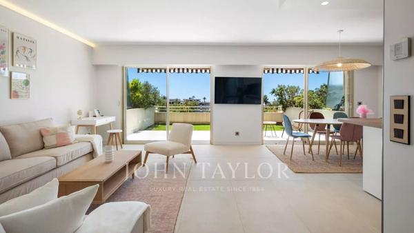 Cannes Croix-des-Gardes Superbe appartement rez-de-jardin