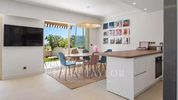Cannes Croix-des-Gardes Superbe appartement rez-de-jardin