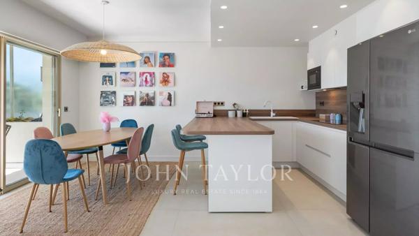 Cannes Croix-des-Gardes Superbe appartement rez-de-jardin