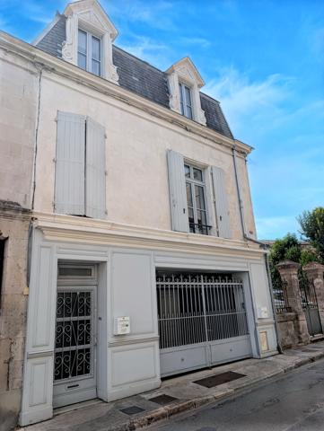 Maison à vendre à Barbezieux-Saint-Hilaire (16300) - Charente