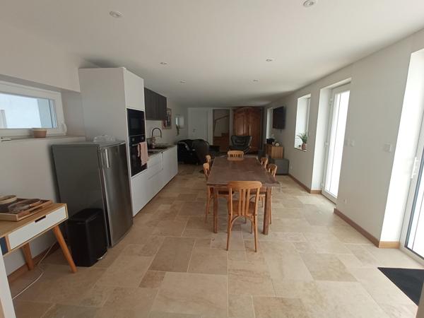 Maison meublée 4 pièce(s) de 98.46 m²