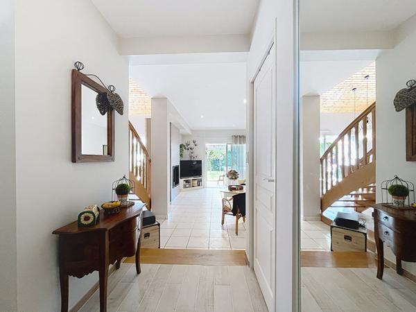 Maison Cholet - 5 pièces, 3 chambres grand volume et parfaite orientation ...