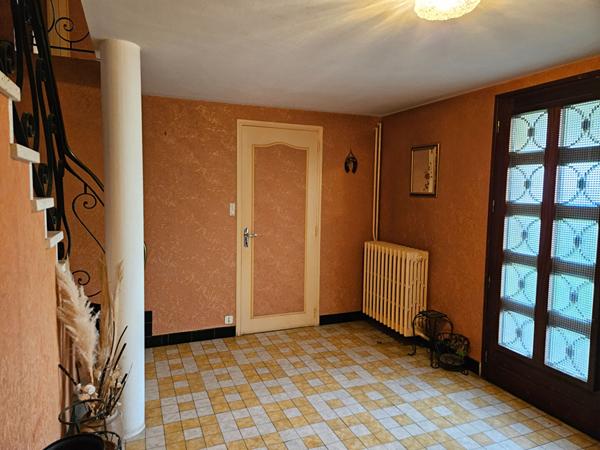 CHARMANT PAVILLON FAMILIAL EN PLEIN CENTRE VILLE- AU CALME DANS UNE IMPASSE