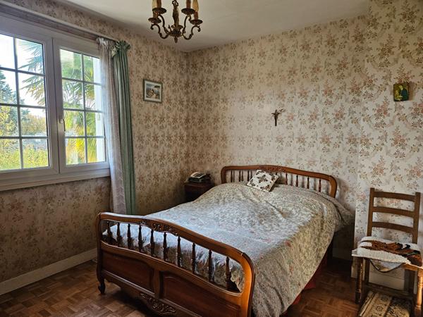 CHARMANT PAVILLON FAMILIAL EN PLEIN CENTRE VILLE- AU CALME DANS UNE IMPASSE